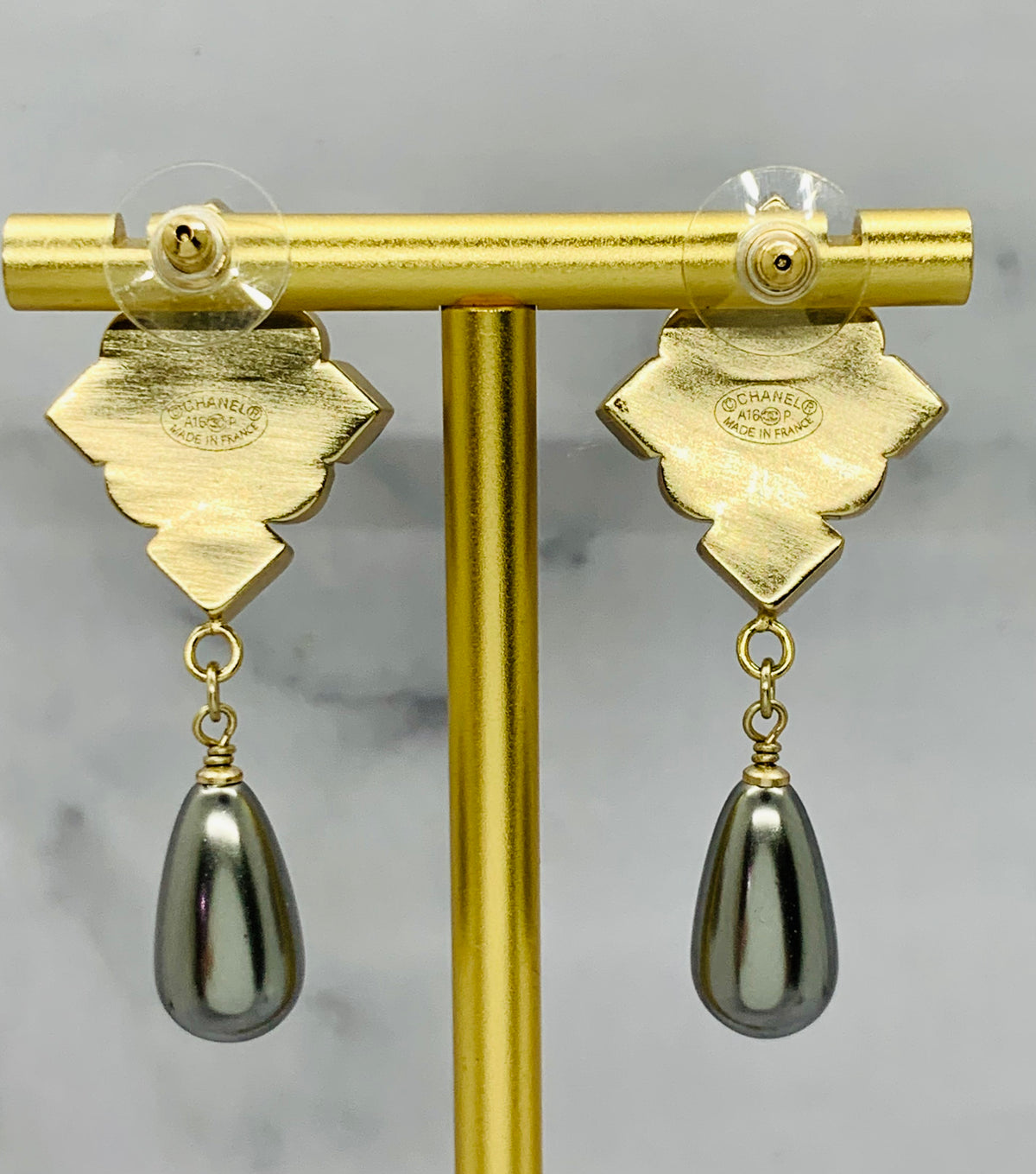 CHANEL CC 2016 Vintage Earrings - USED
