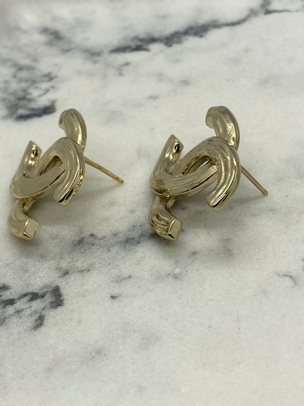 CHANEL CC Gold Tone Small Earrings - Pre owned