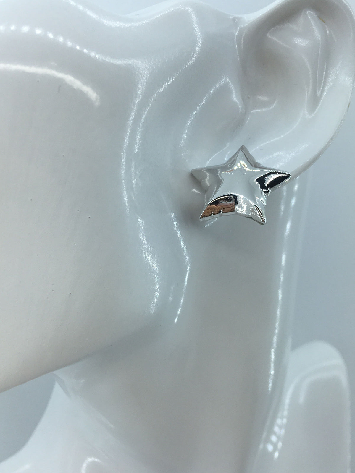 MARC JACOBS Silver Tone Balloon Heart Earrings - Pre owned