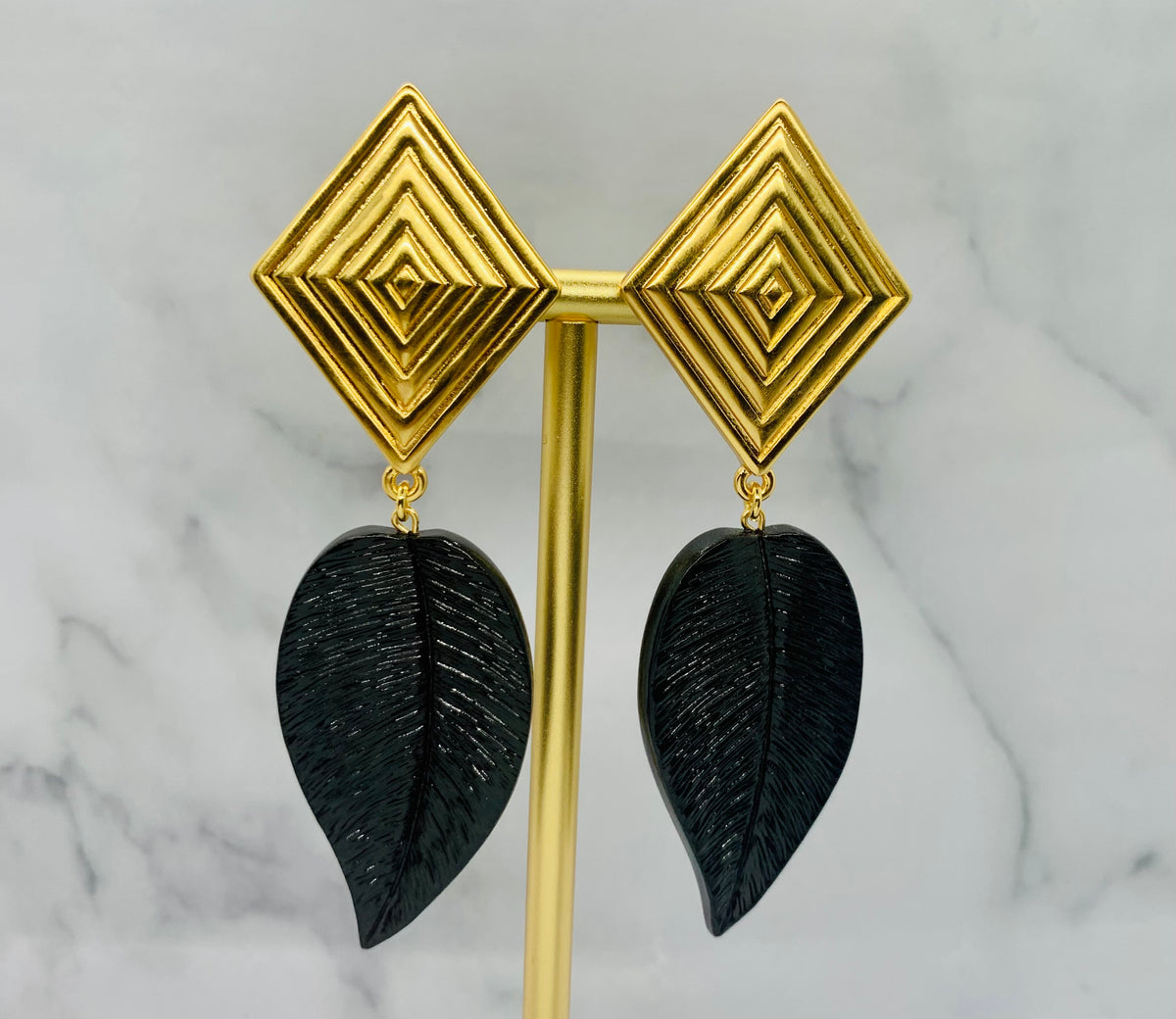 YSL YVES SAINT LAURENT Black Leaf Clip On Earrings - Pre owned