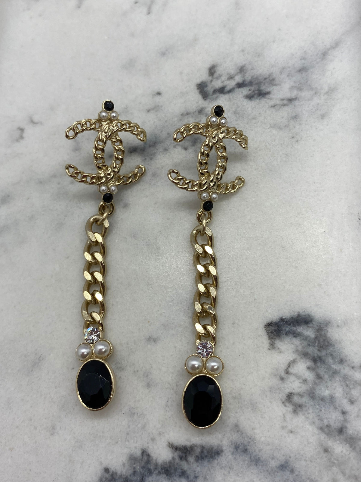 CHANEL CC Rhinestone Pendant Earrings - Pre owned