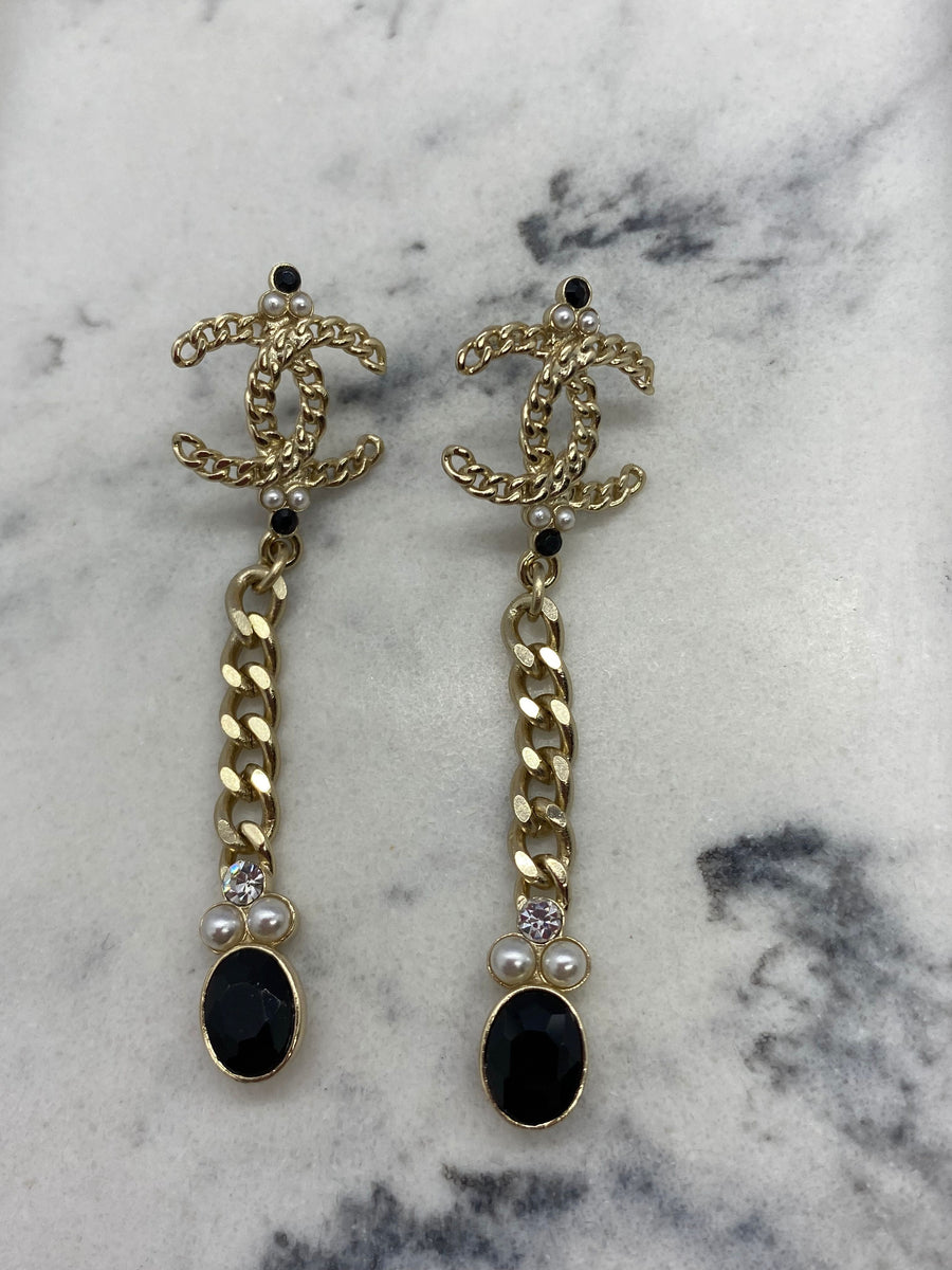CHANEL CC Rhinestone Pendant Earrings - Pre owned