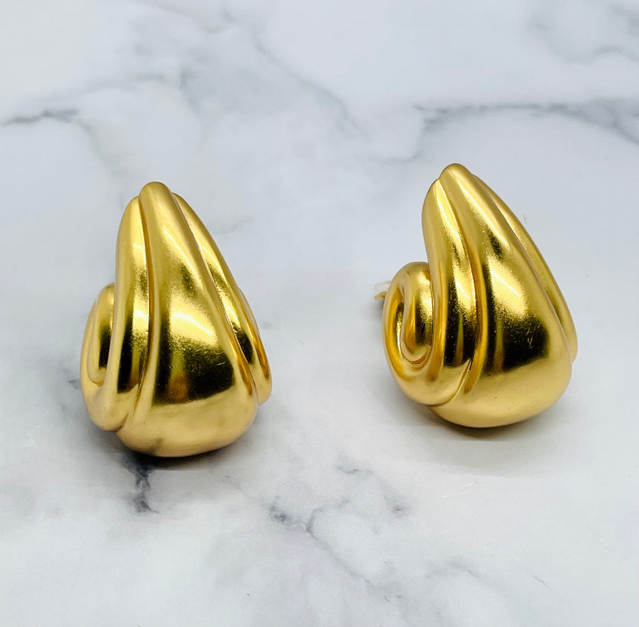 YSL YVES SAINT LAURENT Vintage Gold Tone Clip On Earrings - Pre-Owned