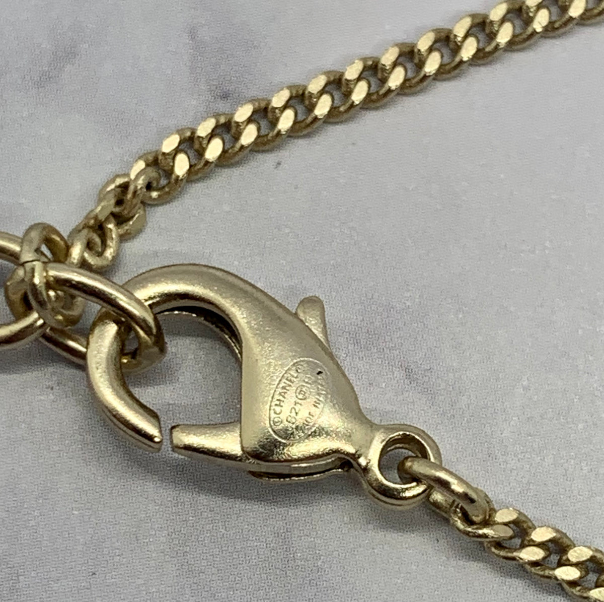 CHANEL CC Pendant Necklace - Pre owned