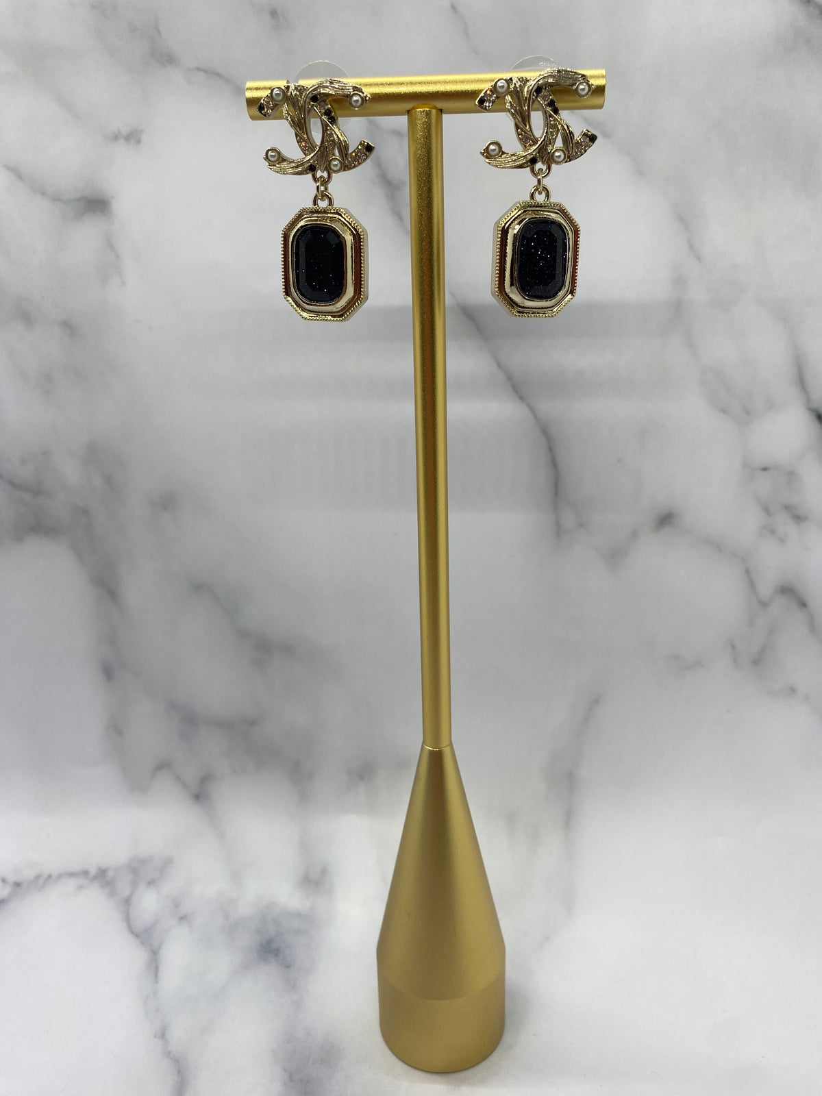 CHANEL CC Black Enamel Pendant Earrings - Pre owned