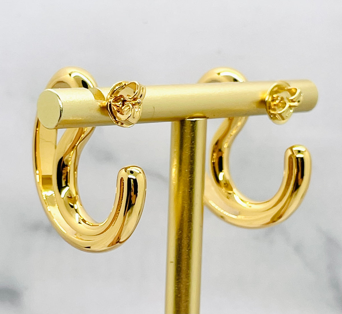 BOTTEGA VENETA  Gold Tone Drop Cut Out Earrings - Pre owned