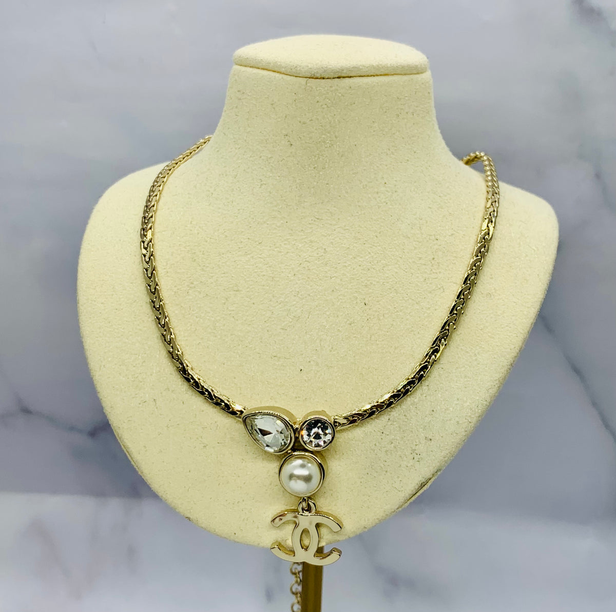 CHANEL CC Rhinestone Necklace - USED