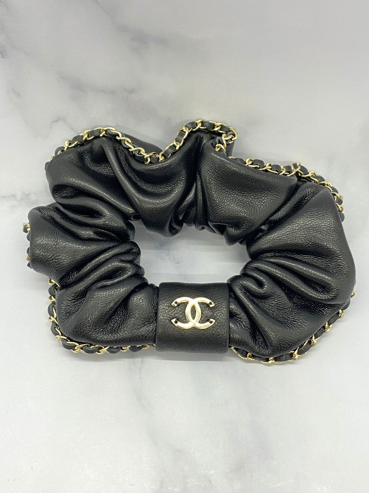 CHANEL CC Black Leather Chain Hair Scrunchy - Pre owned