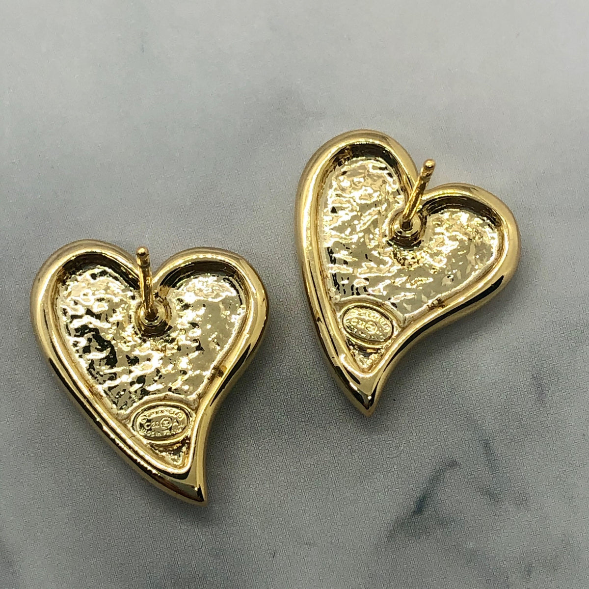 CHANEL CC Black Heart Earrings - Pre owned