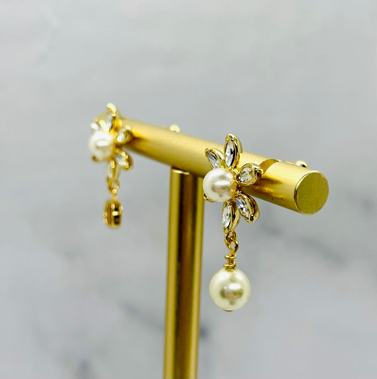 CHRISTIAN DIOR Floral Rhinestone Earrings - Pre owned