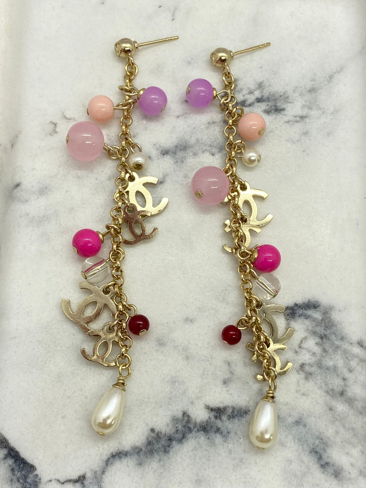 CHANEL CC Pink Pendant Earrings - Pre owned