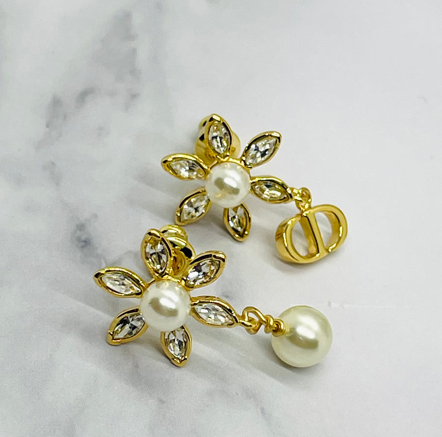 CHRISTIAN DIOR Floral Rhinestone Earrings - Pre owned