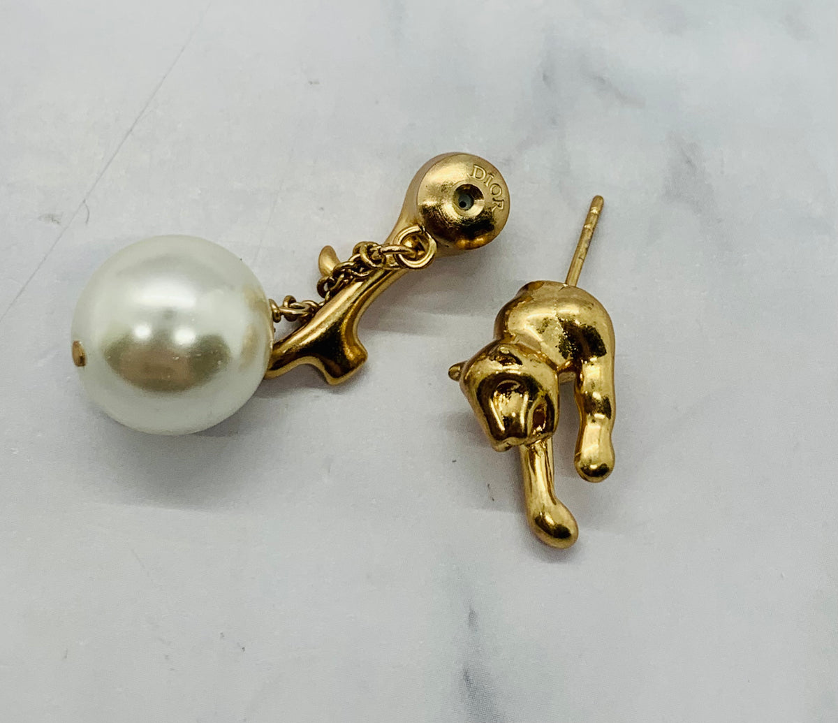 CHRISTIAN DIOR Jaguar & Pearl Single Statement Earring - Pre owned