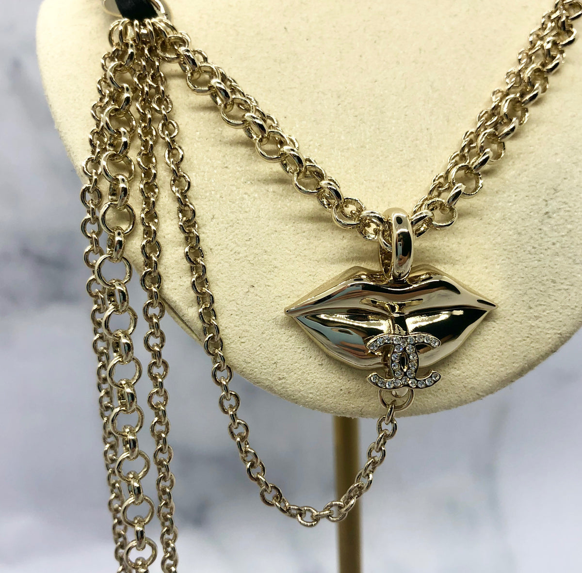 CHANEL CC Lips Chain Necklace - Pre owned