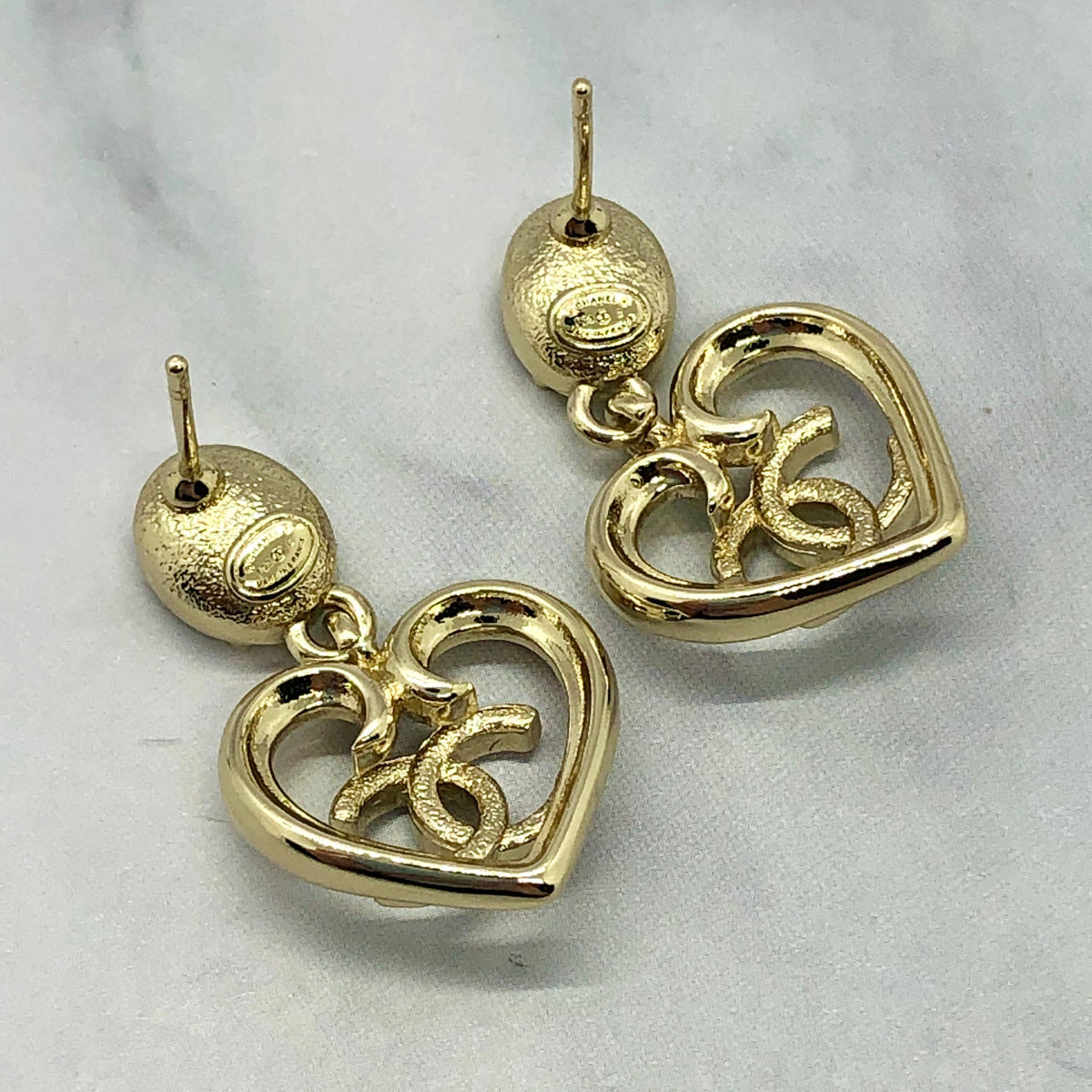 CHANEL CC Rhinestone Heart Pendant Earrings - USED