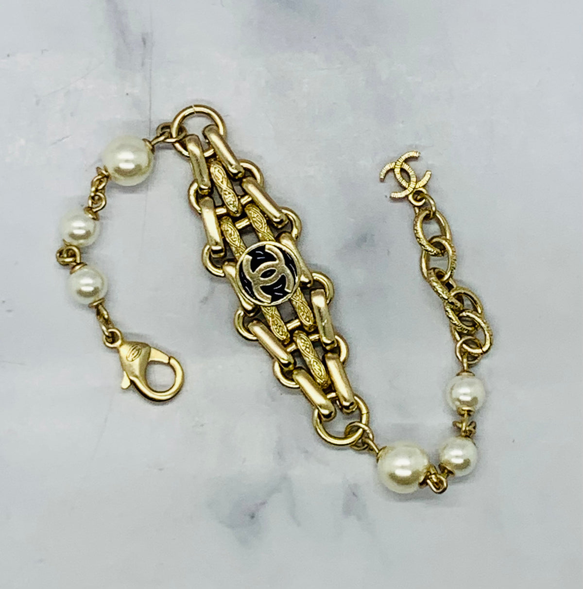 CHANEL CC Vintage Bracelet - Used
