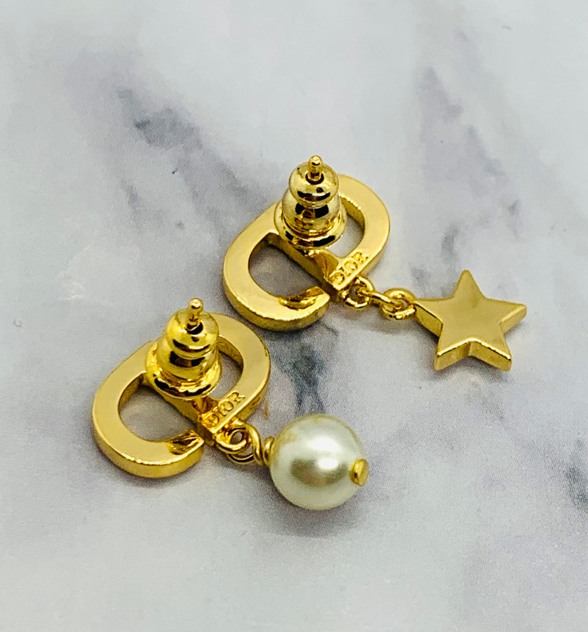 CHRISTIAN DIOR CD Star Pearl Pendant Earrings - Pre owned