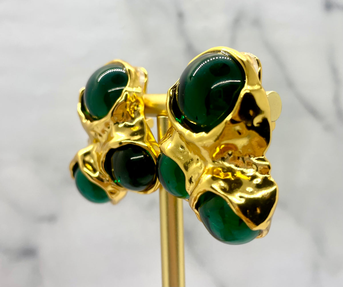 YSL YVES SAINT LAURENT Cabochon Green Resin Clip On Earrings - Pre owned