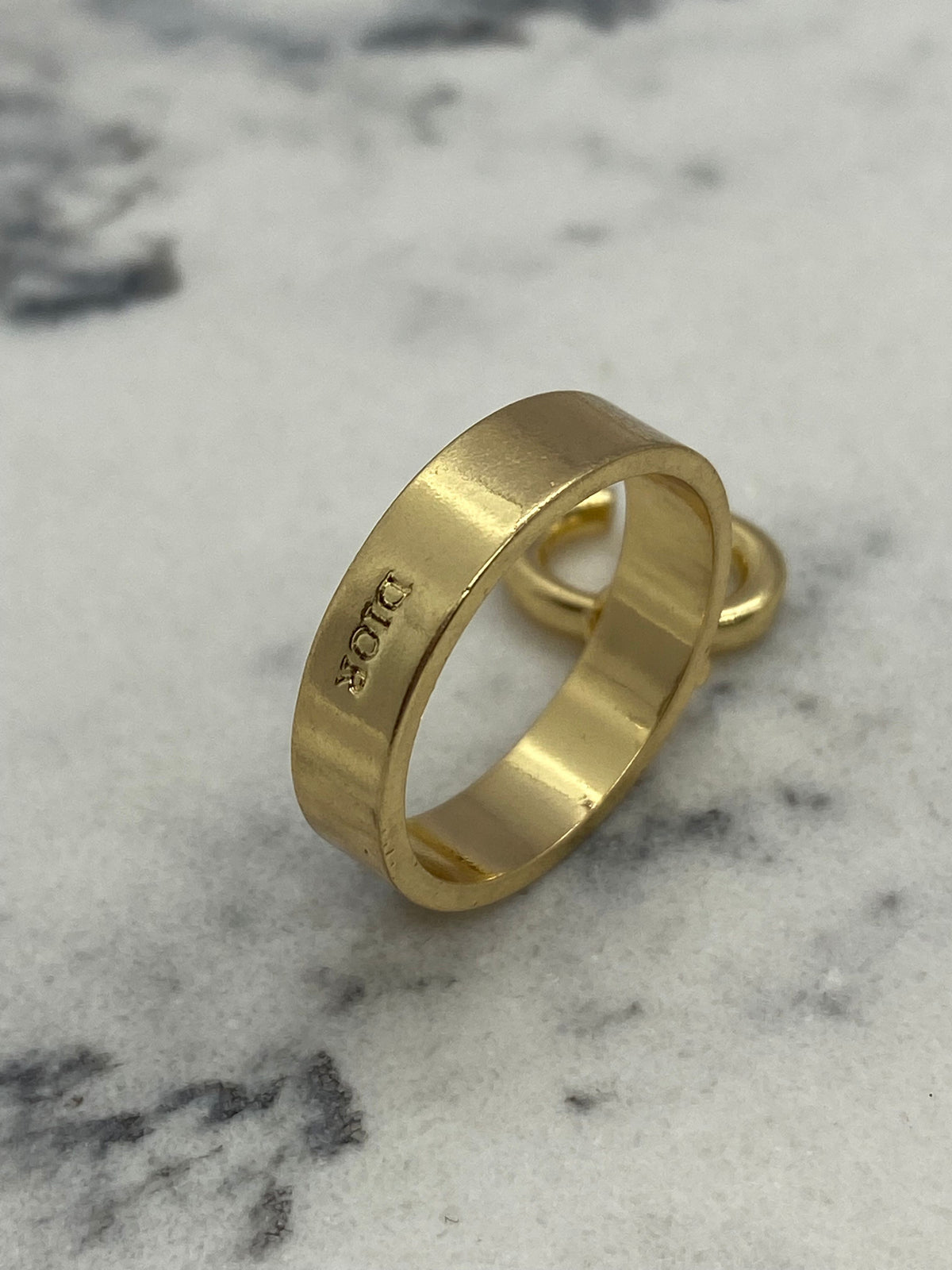 CHRISTIAN DIOR CD Gold Tone Ring Size 7 M Medium - Pre owned