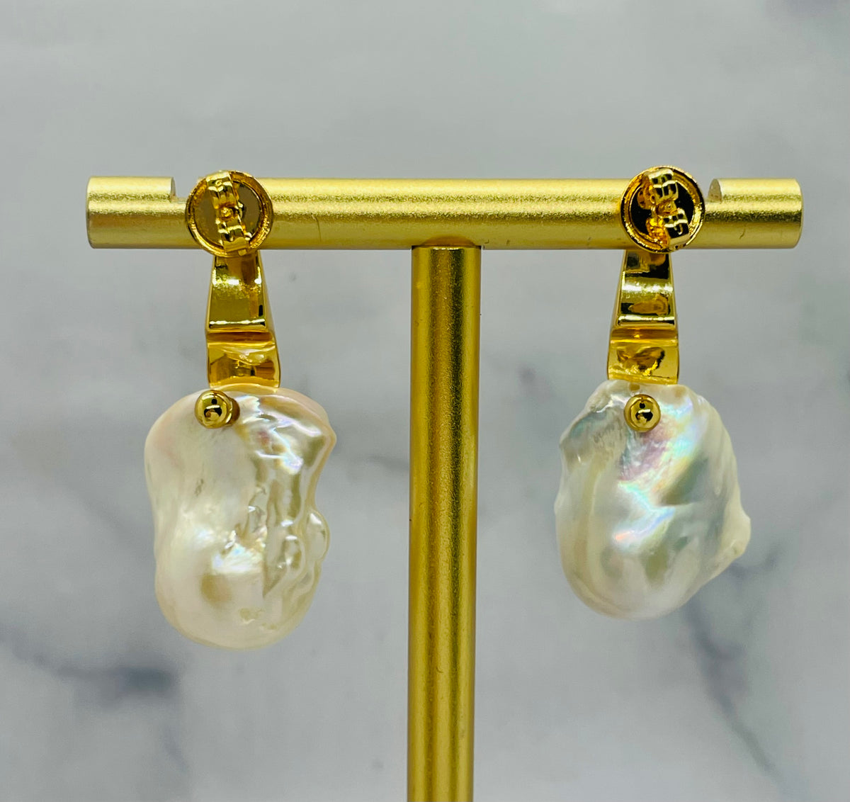 BOTTEGA VENETA Fresh Water Pearl Pendant Earrings - Pre owned