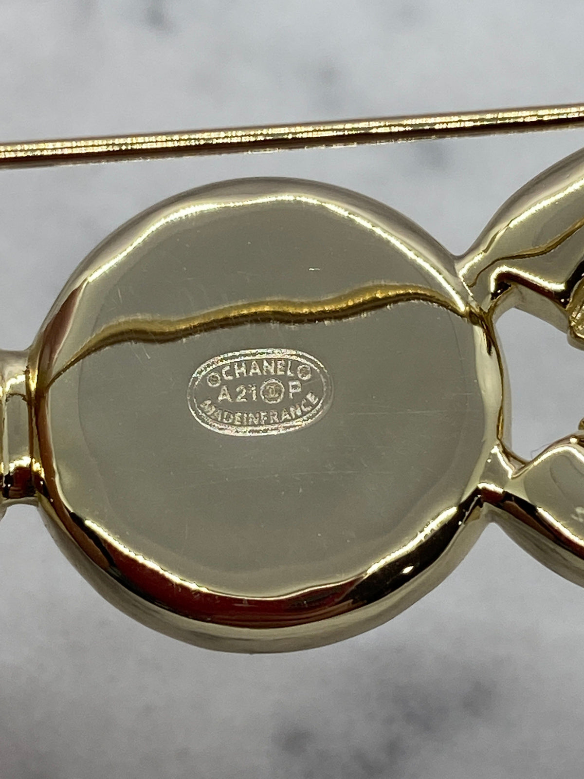 CHANEL CC Coco Pearl Trim Brooch Pin - Pre owned