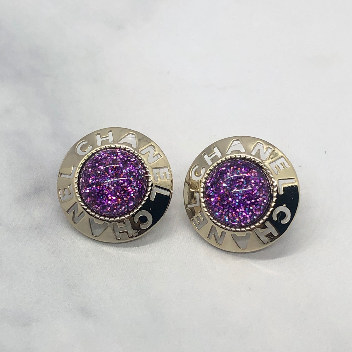 CHANEL CC Purple Monogram Earrings - Pre owned