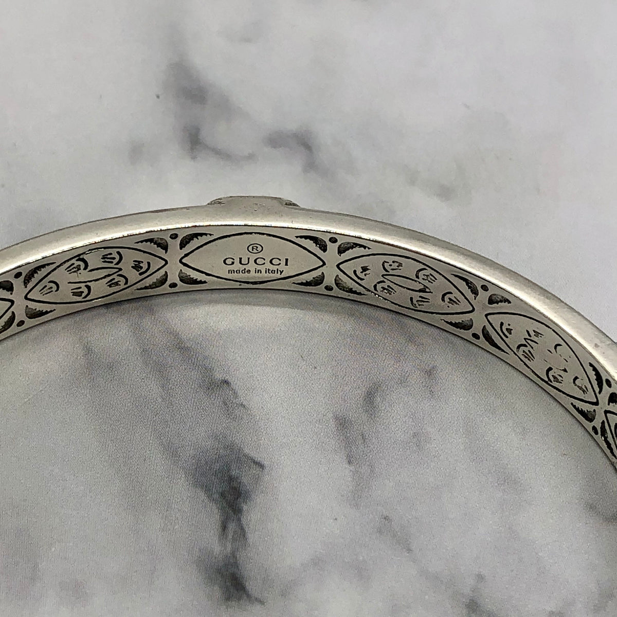 GUCCI GG Green Stripe Silver Cuff Bracelet - Pre owned