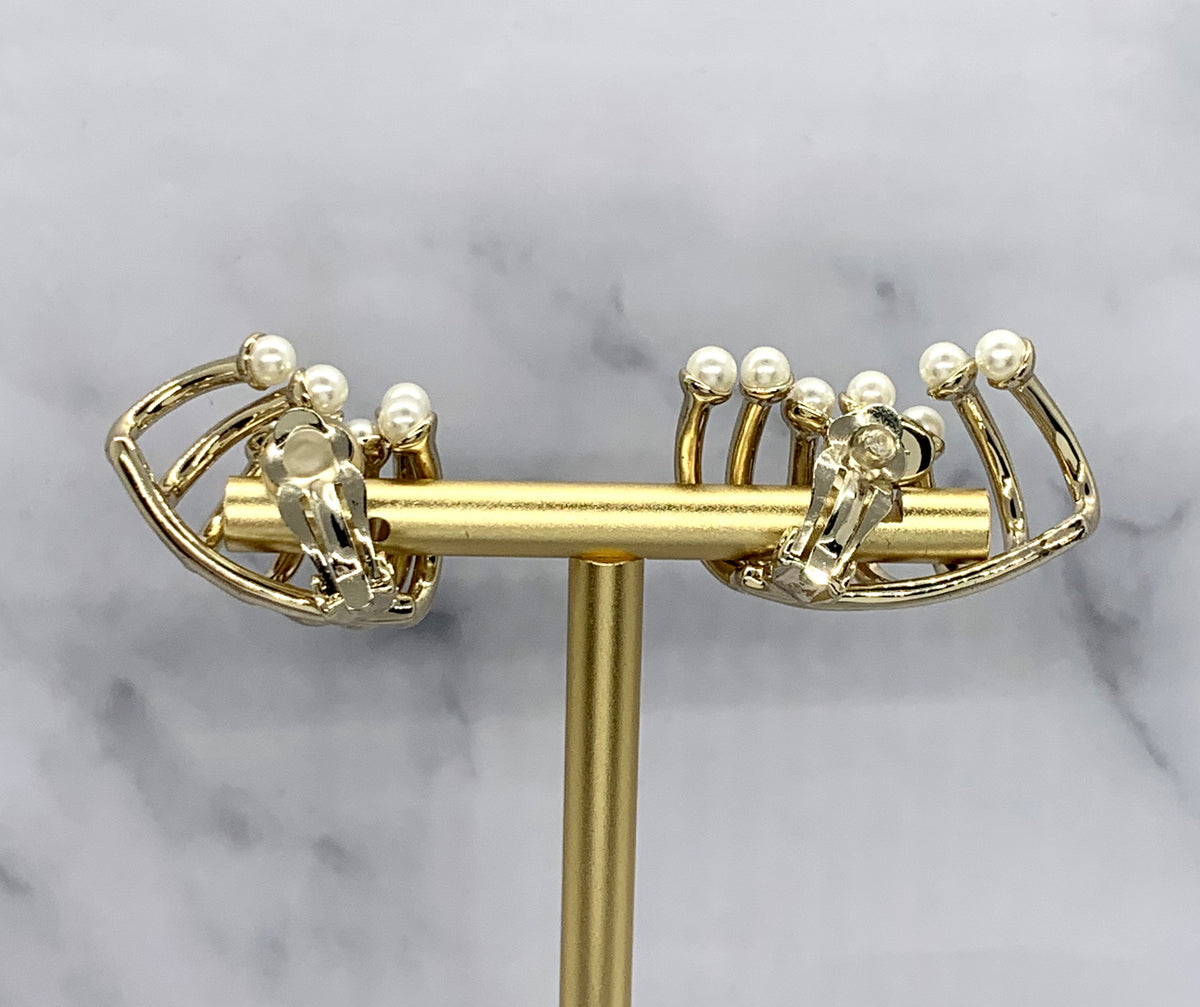 CHRISTIAN DIOR Pearl Climber Clip On Earrings - Pre owned