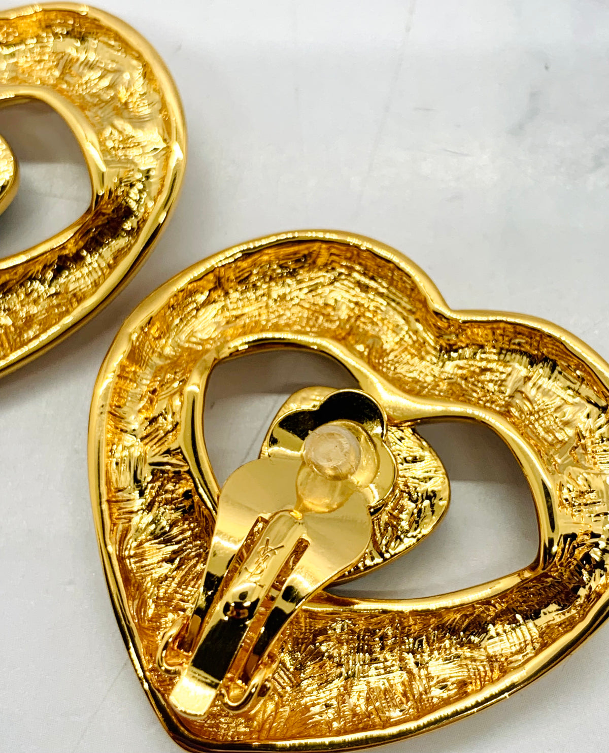 YSL YVES SAINT LAURENT Heart Clip On Earrings - Pre owned