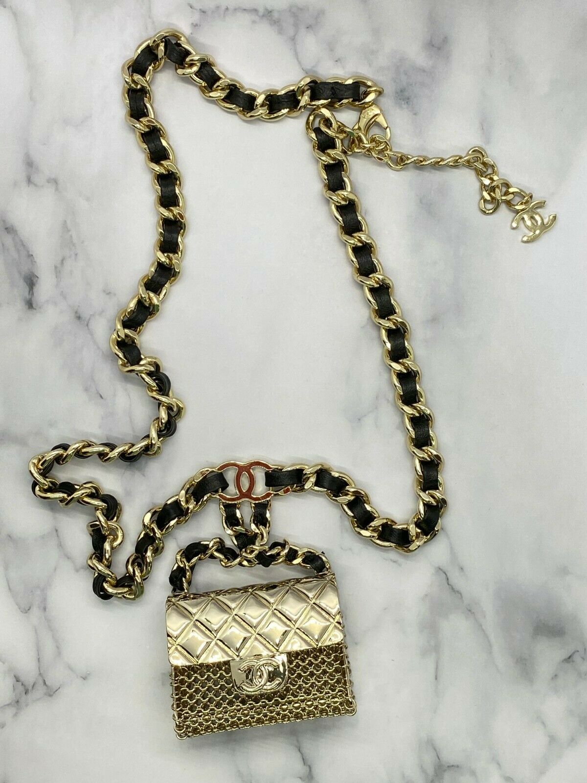 CHANEL CC Chain & Leather Trim Bag Necklace - Pre owned
