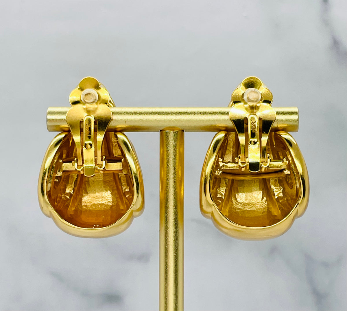 YSL YVES SAINT LAURENT Vintage Gold Tone Clip On Earrings - Pre-Owned