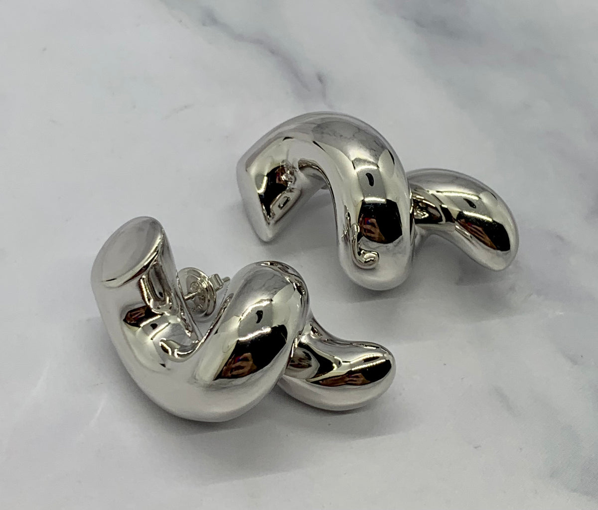 BOTTEGA VENETA Silver Tone Noodle Earrings - Pre owned