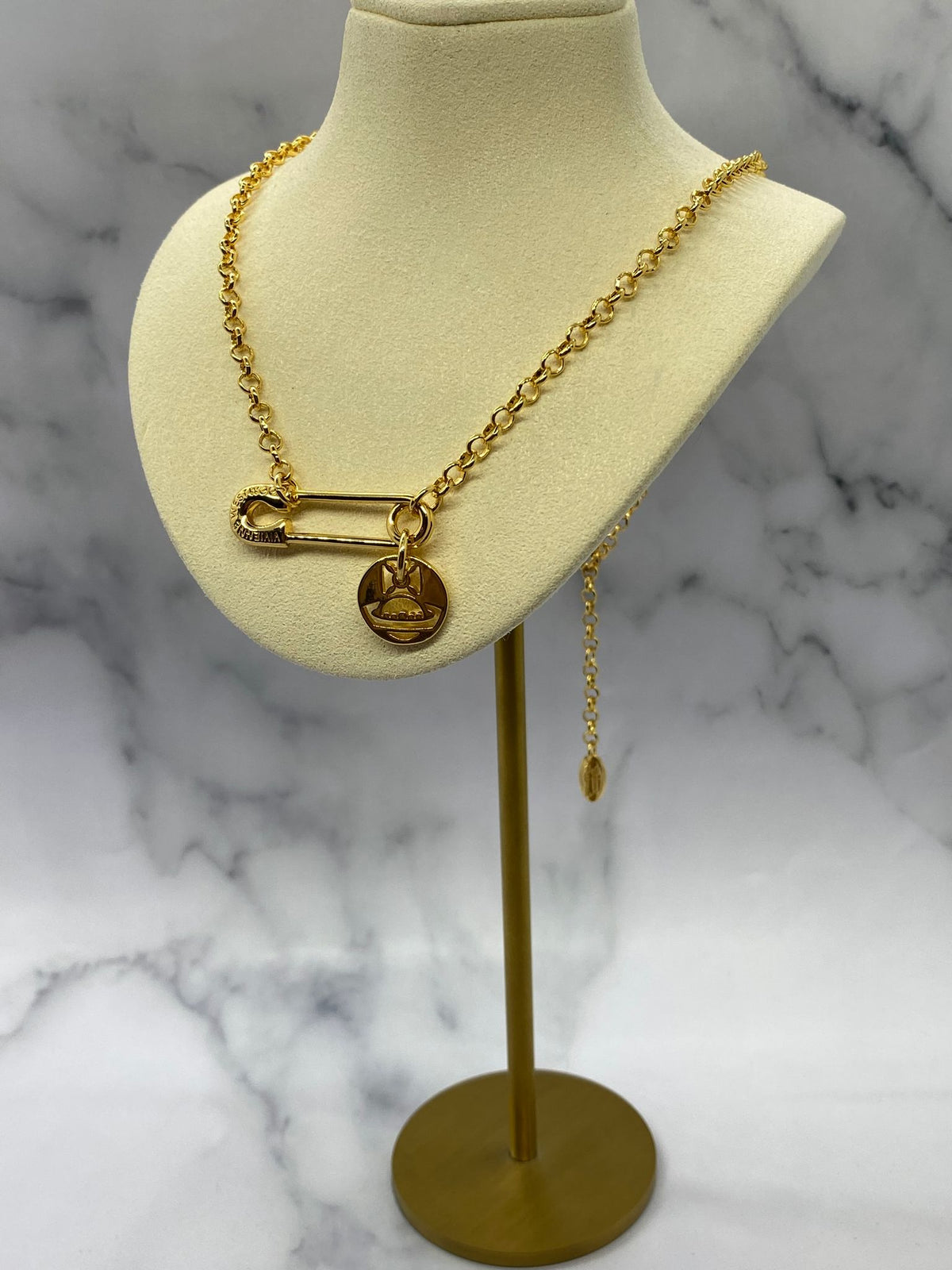 VIVIENNE WESTWOOD Gold Tone Safety Pin Charm Necklace - Pre owned