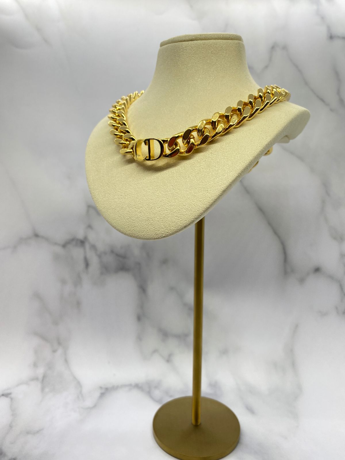 CHRISTIAN DIOR CD Gold Tone Chain Choker Necklace - USED