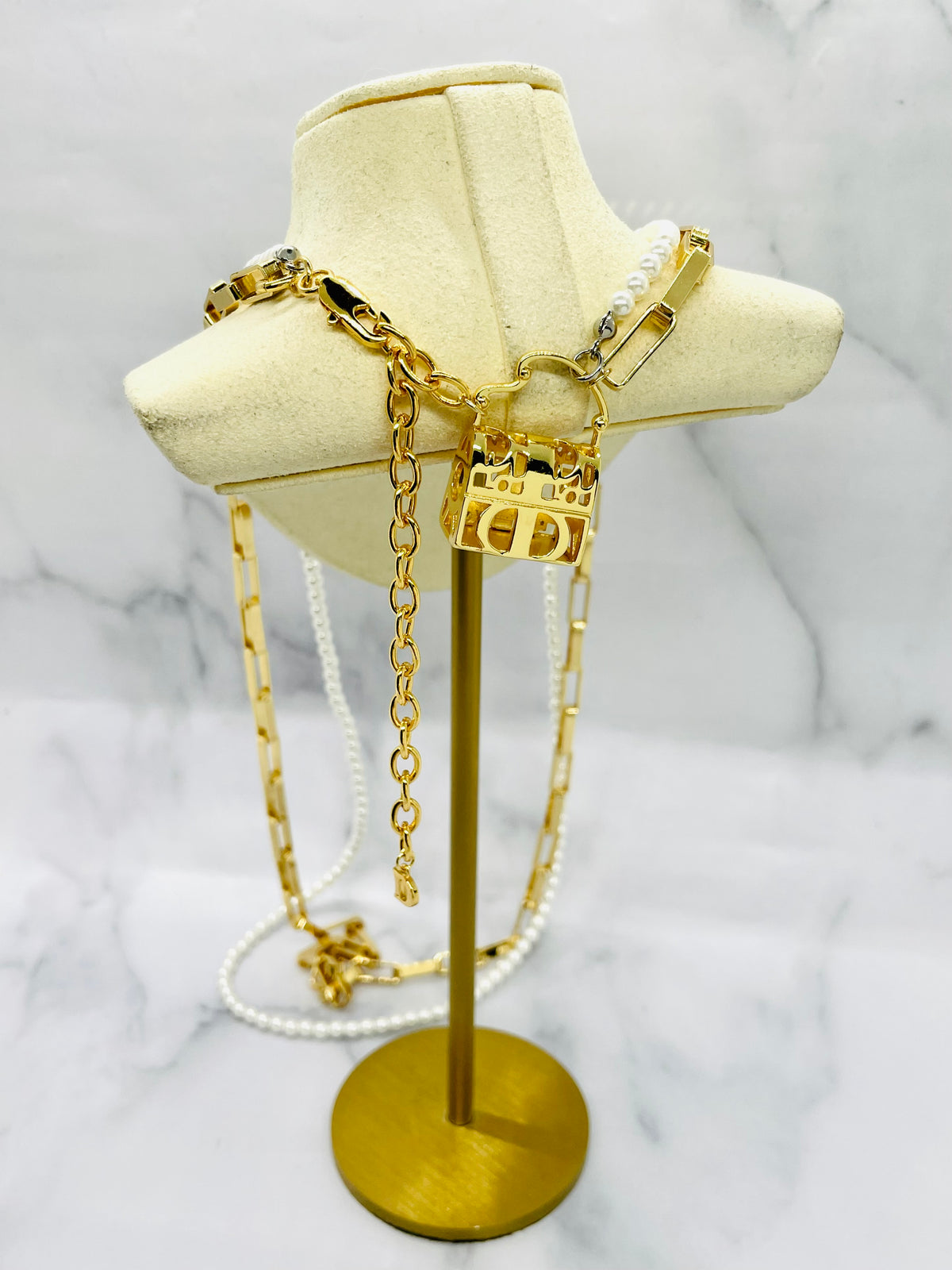 CHRISTIAN DIOR Pearl Chain Layer Necklace - Pre owned