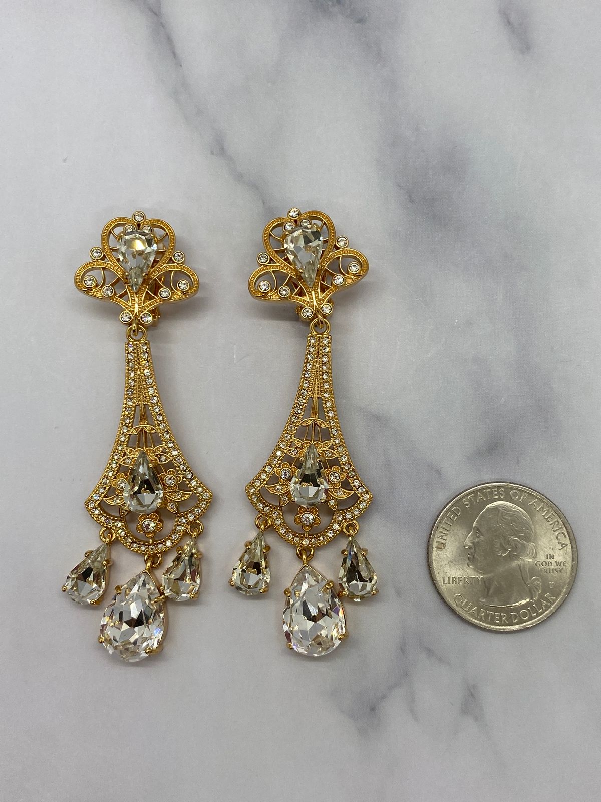 DOLCE & GABBANA Gold Tone Pendant Runway Earrings - Pre owned