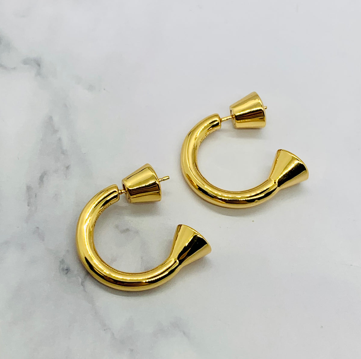 BOTTEGA VENETA Gold Ellipse Hoop Earrings - Pre owned