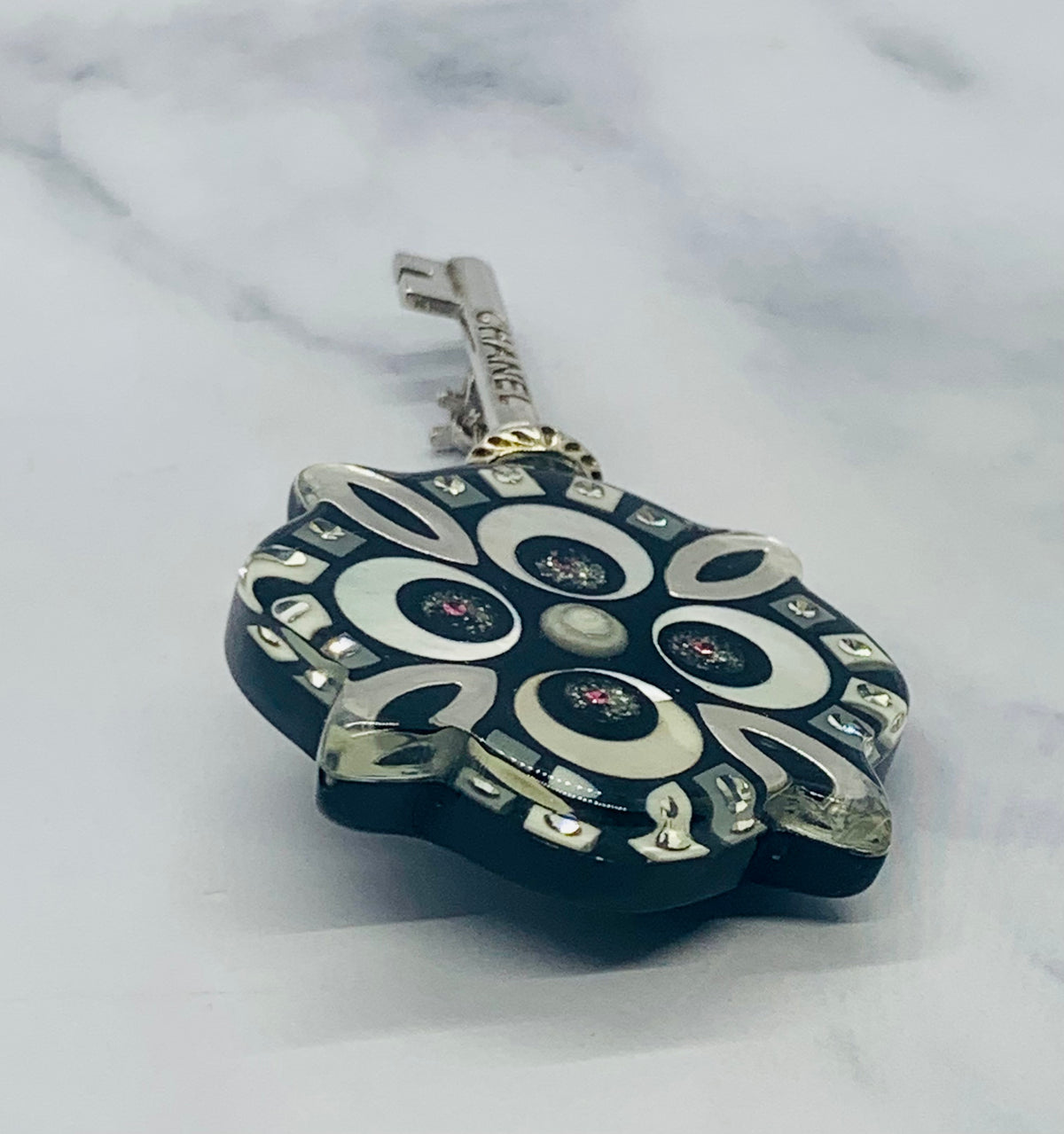 CHANEL CC Key Brooch Pin - Pre owned