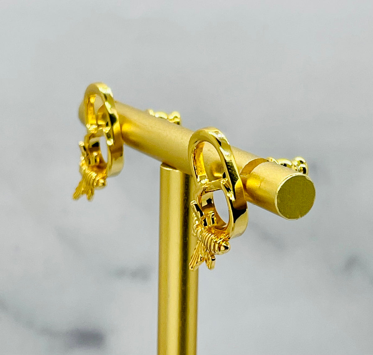 CHRISTIAN DIOR CD Gold Fly Earrings - Pre-Owned