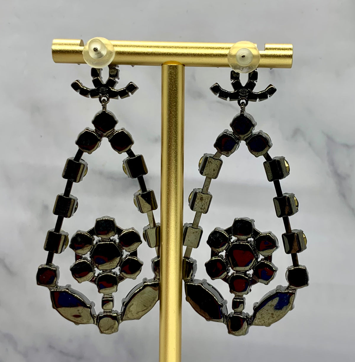 CHANEL CC Black Rhinestone Pendant Earrings - Pre owned