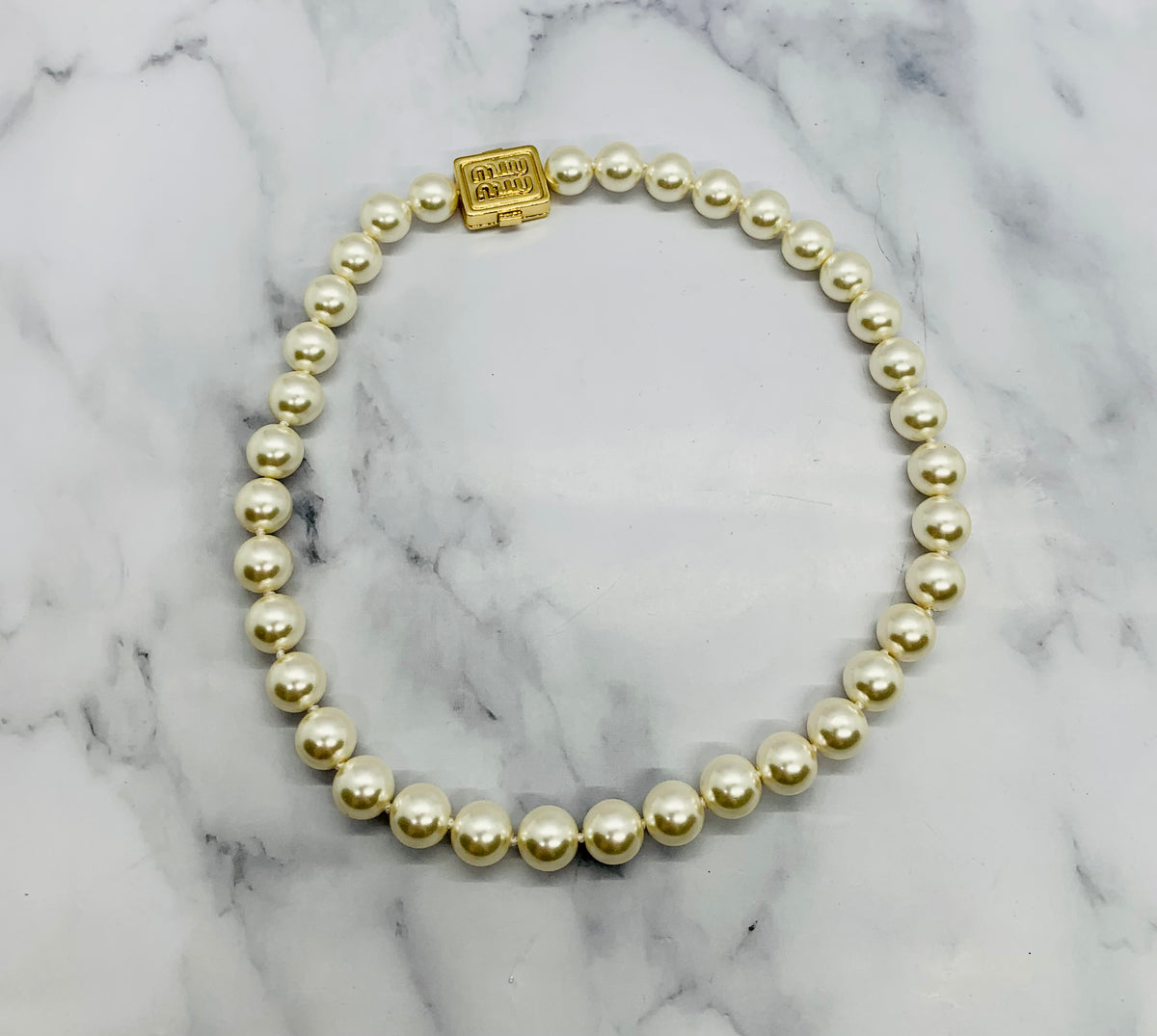 MIU MIU Pearl Choker Necklace - Pre owned