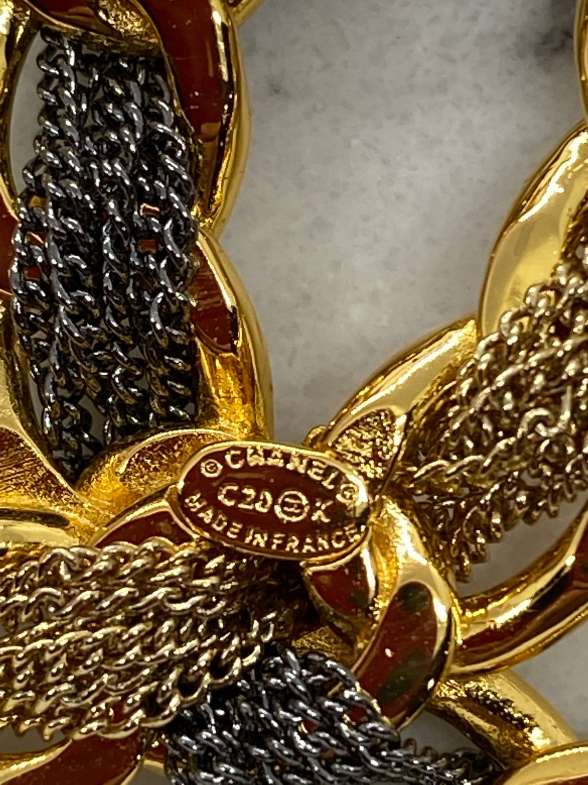CHANEL CC Two Tone Metal Brooch Pin - Pre owned