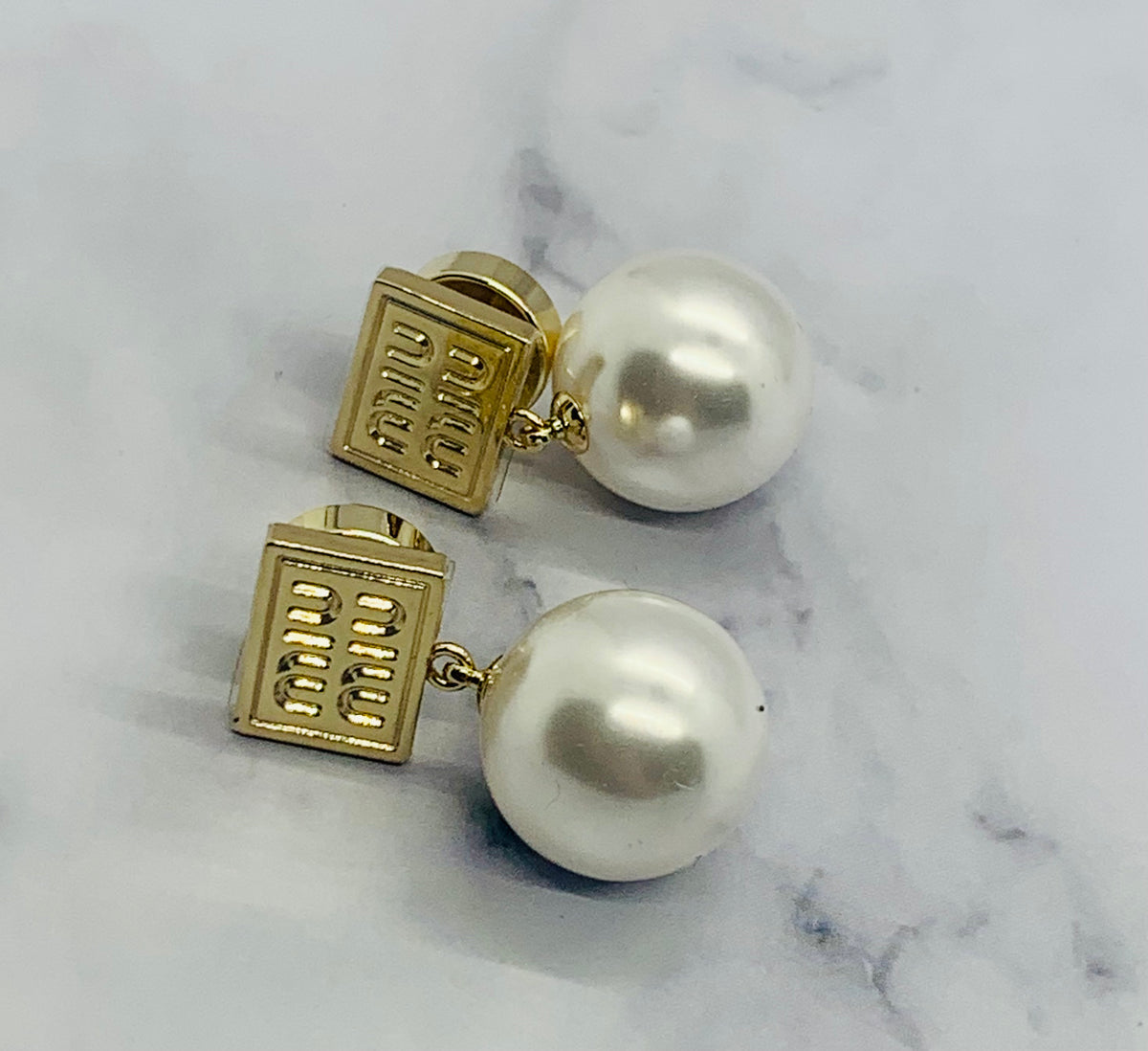 MIU MIU Pearl Pendant Earrings - Pre owned