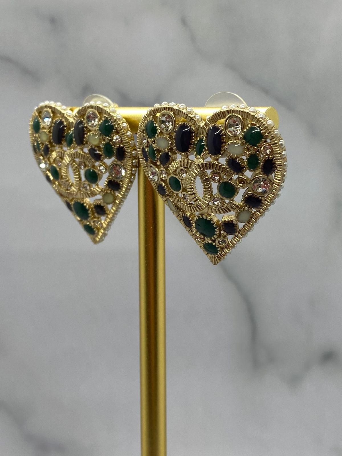 CHANEL CC Heart Enamel Rhinestone Earrings - Pre owned