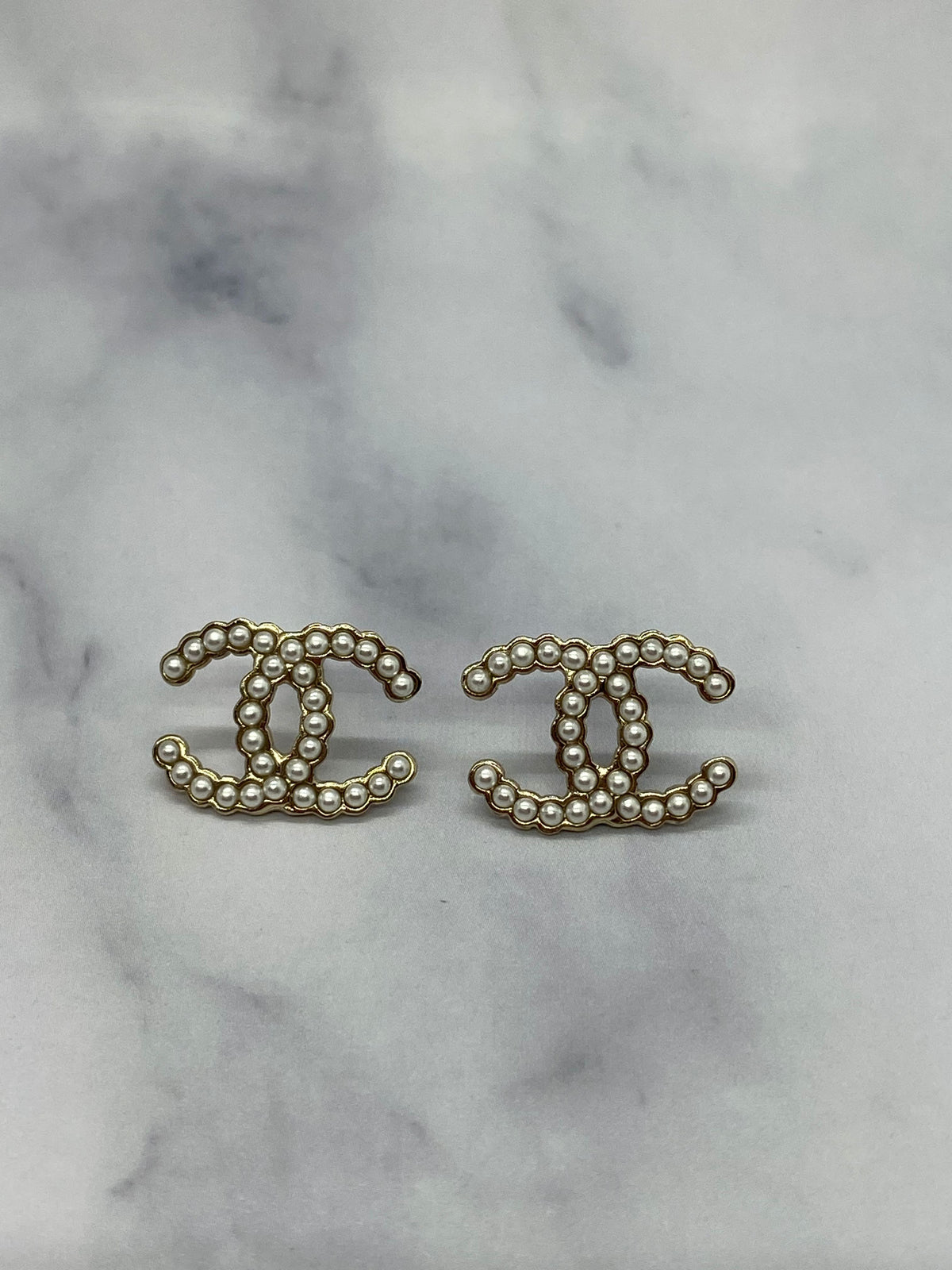 CHANEL CC Gold Tone Pearl Trim Earrings - Pre owned