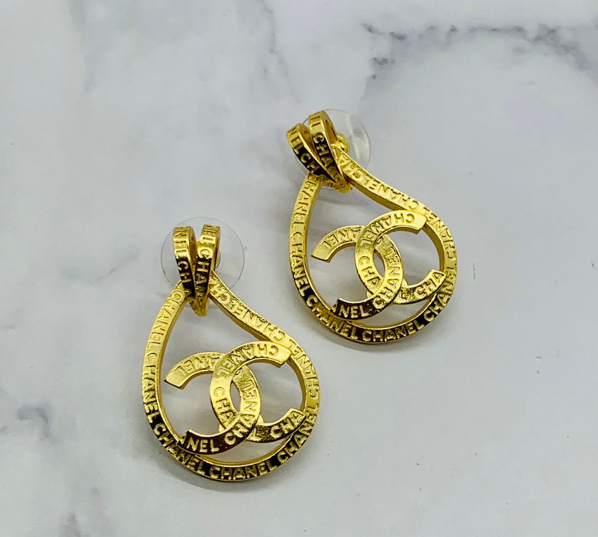 CHANEL CC 1994 Vintage Pendant Earrings - USED