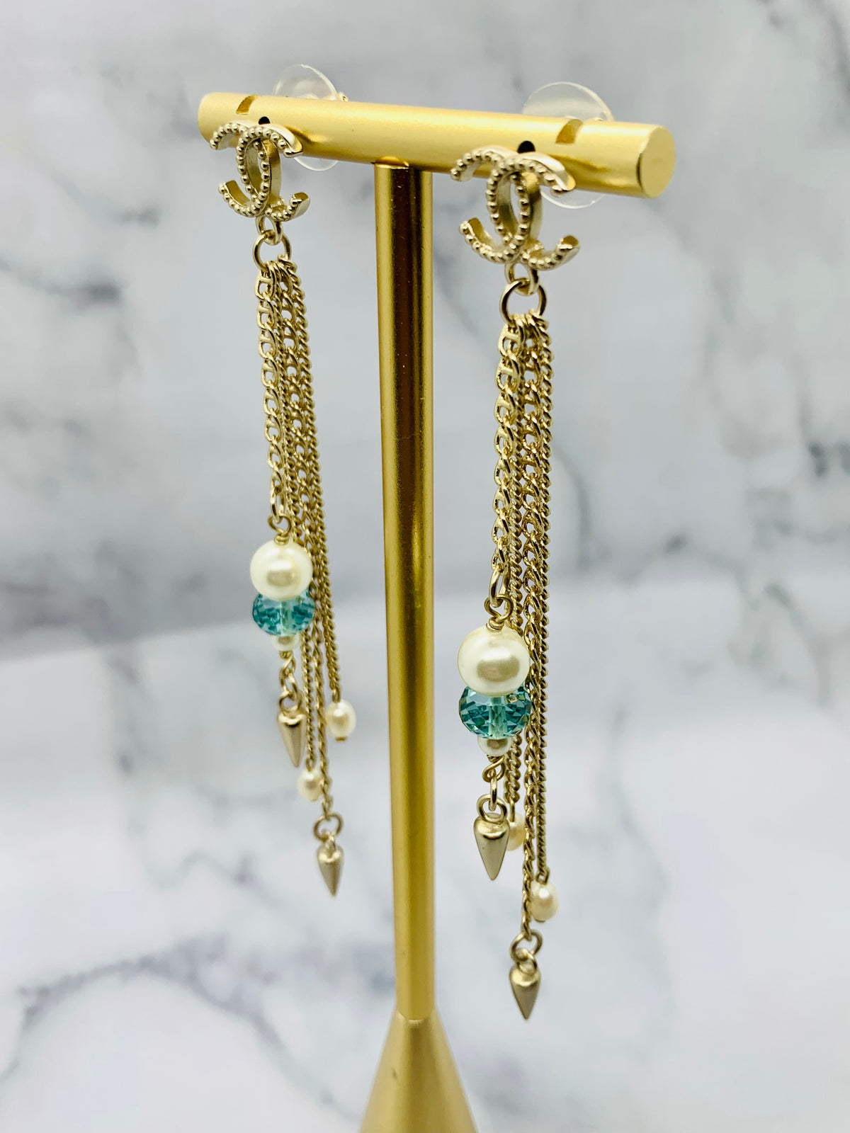 CHANEL CC 2017 Pendant Earrings - USED