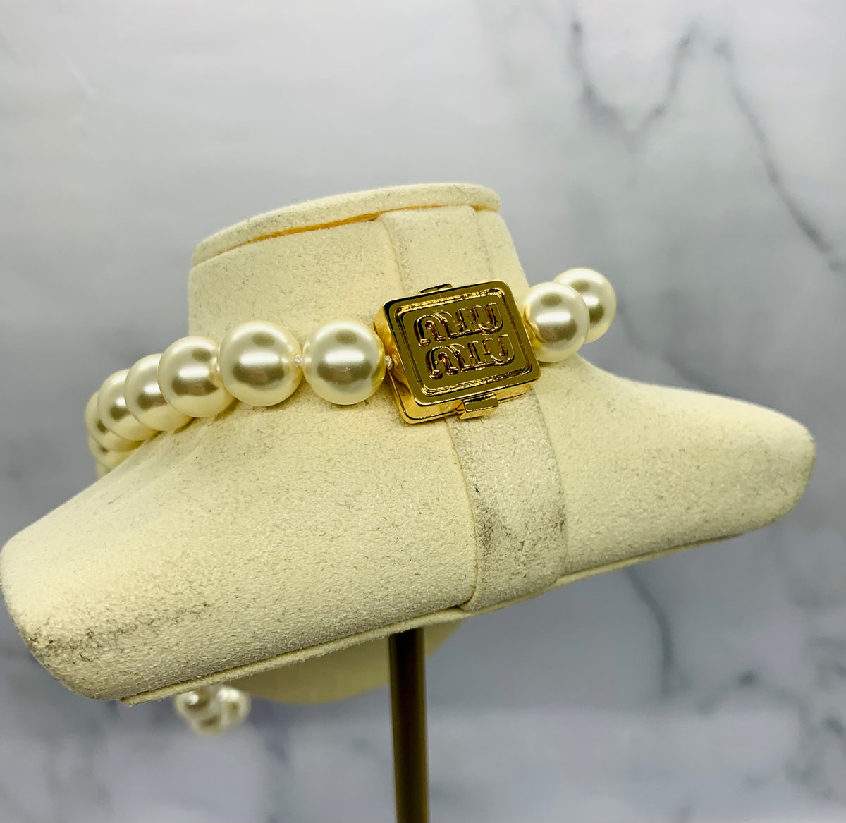 MIU MIU Pearl Choker Necklace - Pre owned