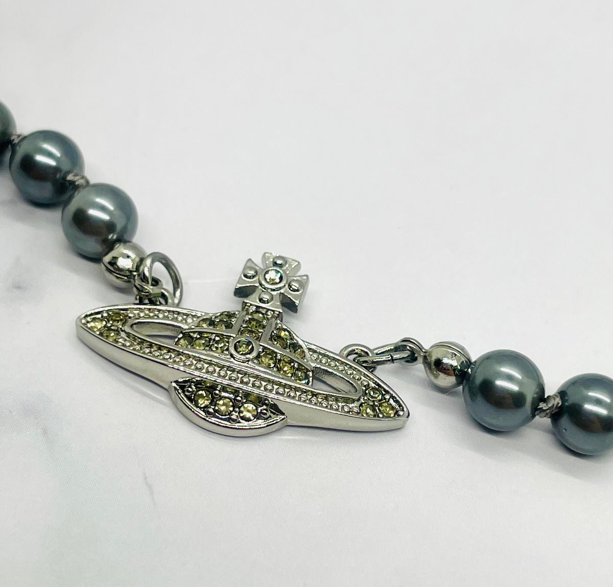 VIVIENNE WESTWOOD Pewter Pearl Rhinestone Necklace - Pre owned