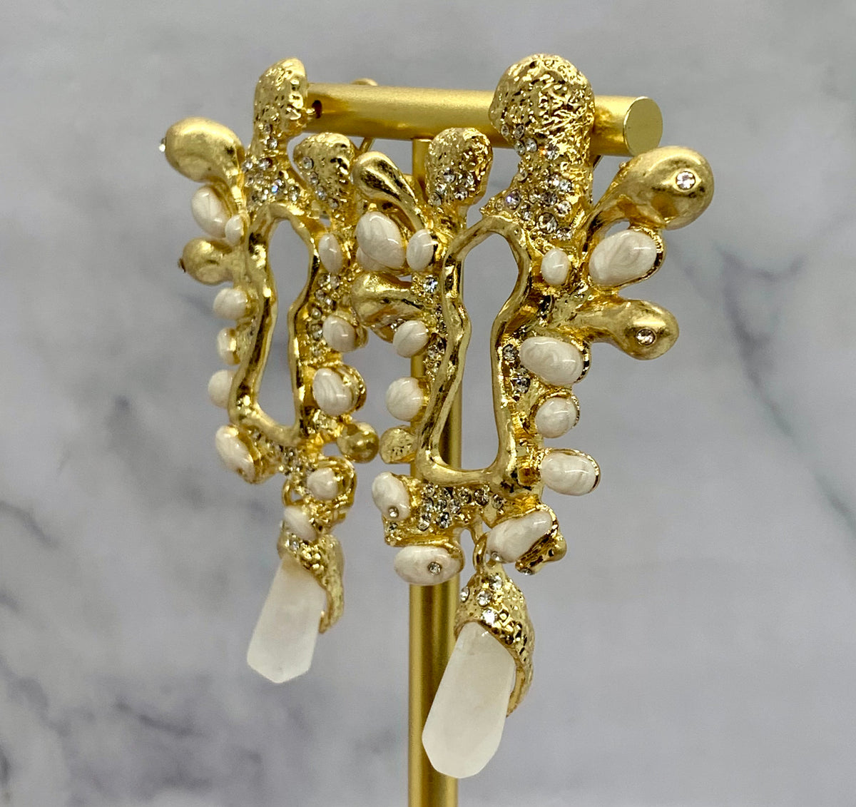 SCHIAPARELLI Statement Key Hole Gold Earrings - Pre owned